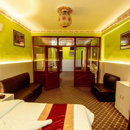 Hotel Pomelo House Kathmandu Bagian luar foto
