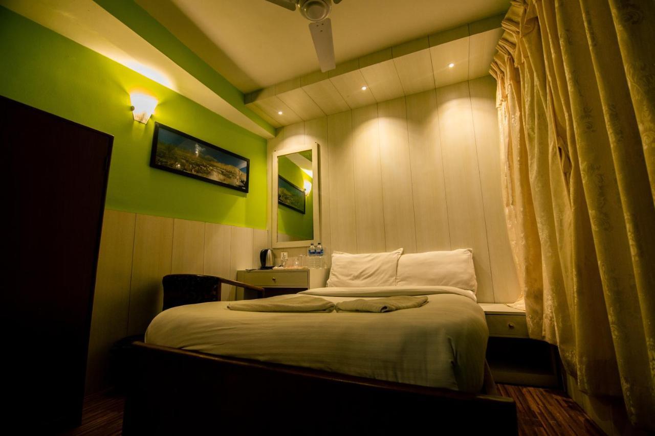 Hotel Pomelo House Kathmandu Bagian luar foto