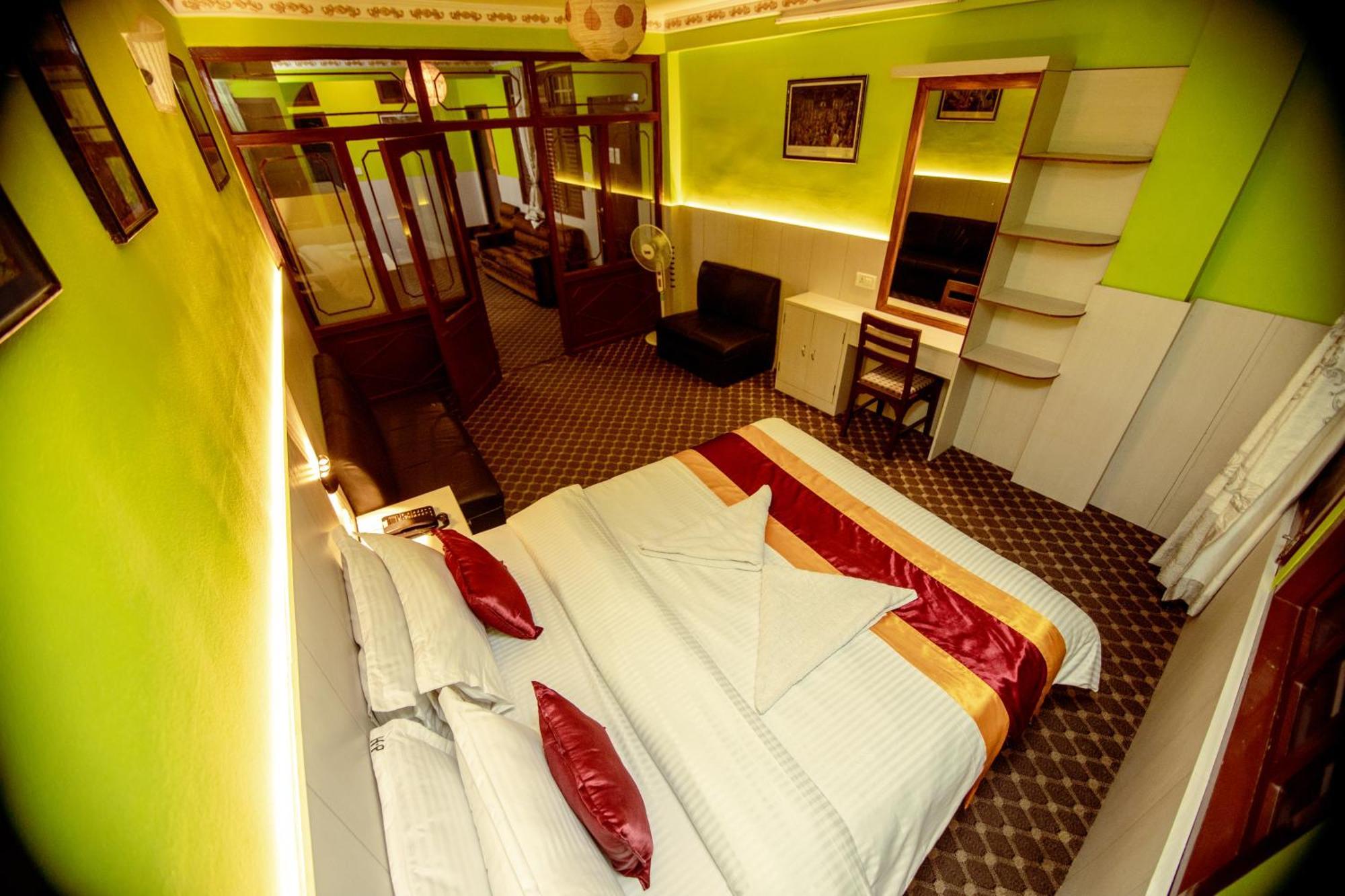 Hotel Pomelo House Kathmandu Bagian luar foto