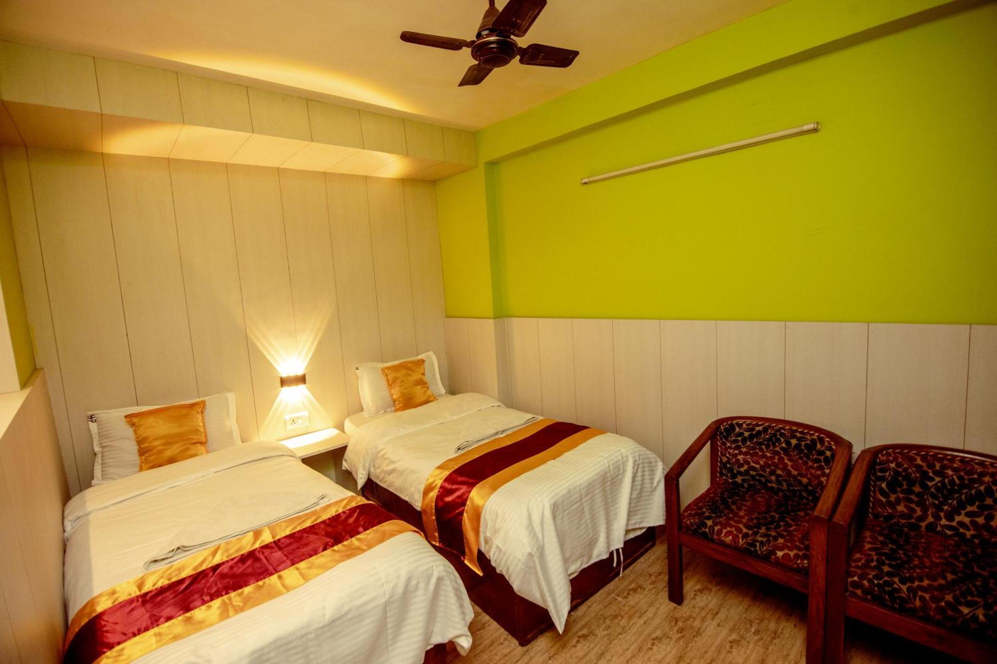 Hotel Pomelo House Kathmandu Bagian luar foto
