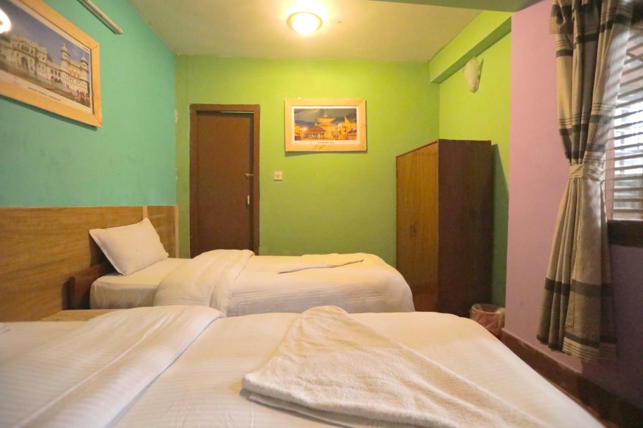 Hotel Pomelo House Kathmandu Bagian luar foto